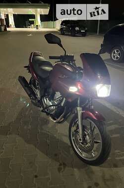 Спортбайк Honda CB 500 1999 в Буче