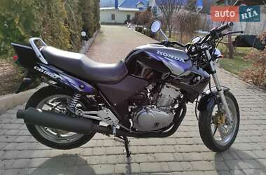 Мотоцикл Без обтекателей (Naked bike) Honda CB 500 1997 в Вараше