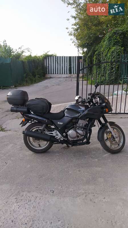 Мотоцикл Классик Honda CB 500 2002 в 