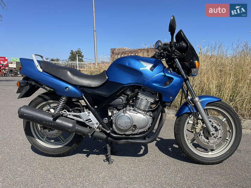 Мотоцикл Классик Honda CB 500 2002 в Киеве фото 2 Мотоцикл Классик Honda CB 500 2002 в Киеве