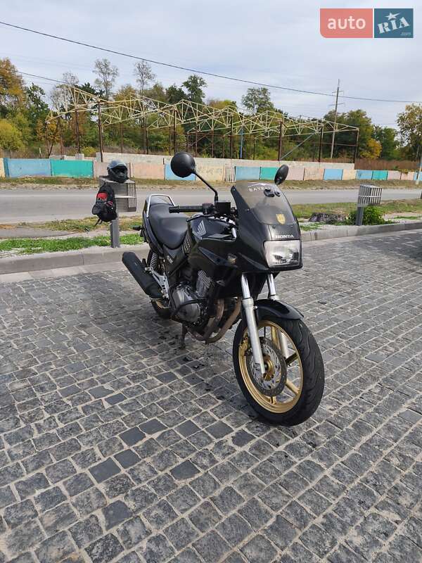 Мотоцикл Многоцелевой (All-round) Honda CB 500 2001 в Каменском