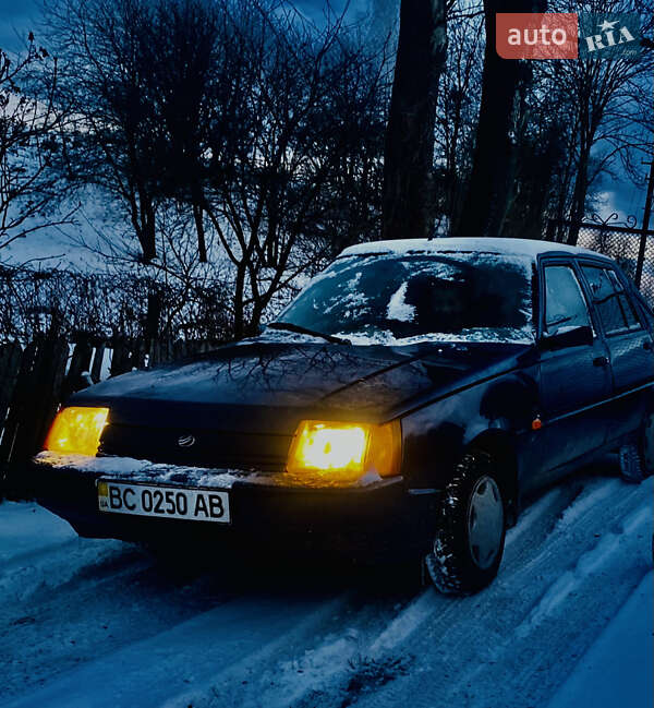 Кафе рейсер Honda CB 500 1995 в Львове фото Кафе рейсер Honda CB 500 1995 в Львове