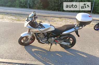Мотоцикл Классик Honda CB 600F Hornet 2001 в Днепре
