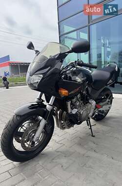 Мотоцикл Спорт-туризм Honda CB 600F Hornet 2000 в 