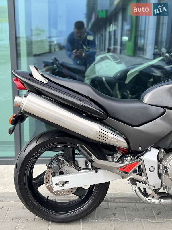 Мотоцикл Спорт-туризм Honda CB 600F Hornet 2000 в Ровно