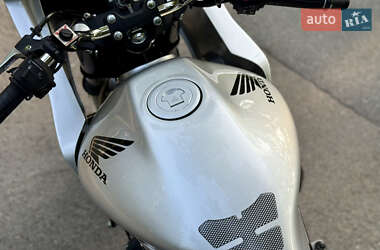 Мотоцикл Спорт-туризм Honda CB 600F Hornet 2002 в 
