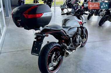 Мотоцикл Без обтекателей (Naked bike) Honda CB 600F Hornet 2010 в 