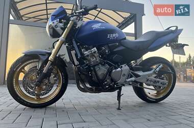 Мотоцикл Без обтекателей (Naked bike) Honda CB 600F Hornet 2005 в 