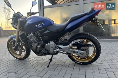 Мотоцикл Без обтекателей (Naked bike) Honda CB 600F Hornet 2005 в 