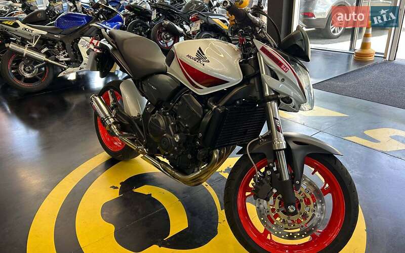 Мотоцикл Без обтекателей (Naked bike) Honda CB 600F Hornet 2009 в Черновцах
