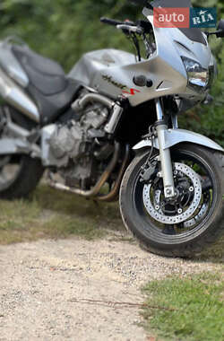 Мотоцикл Спорт-туризм Honda CB 600F Hornet 1999 в 