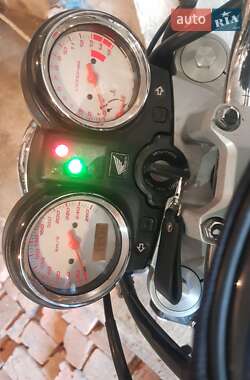 Мотоцикл Без обтікачів (Naked bike) Honda CB 600F Hornet 2005 в 