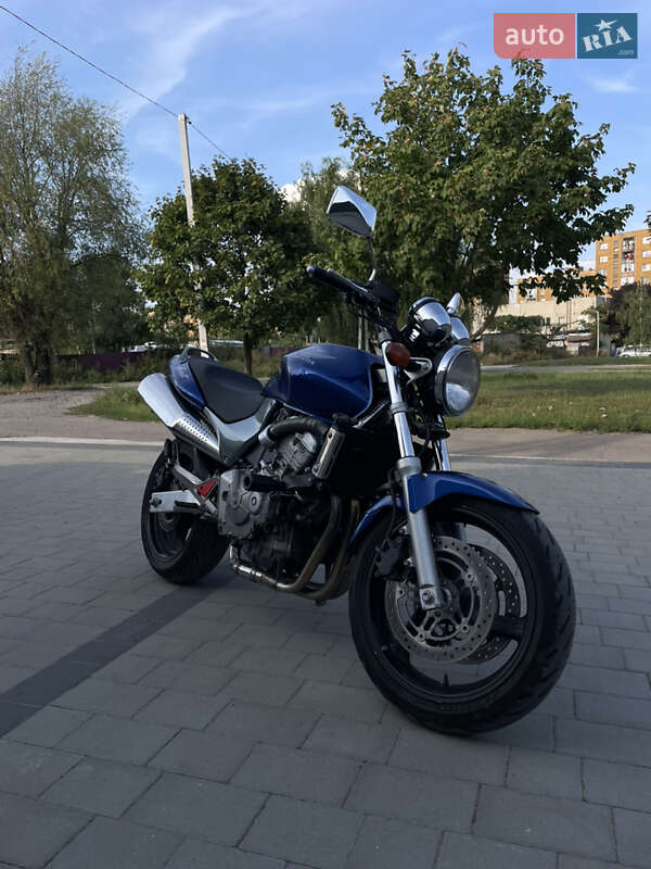 Мотоцикл Спорт-туризм Honda CB 600F Hornet 2000 в 
