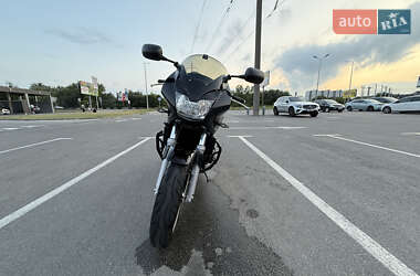 Мотоцикл Без обтекателей (Naked bike) Honda CB 600F Hornet 2001 в 