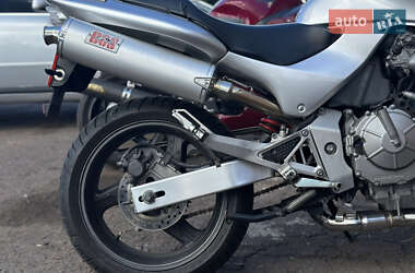 Мотоцикл Спорт-туризм Honda CB 600F Hornet 2001 в 