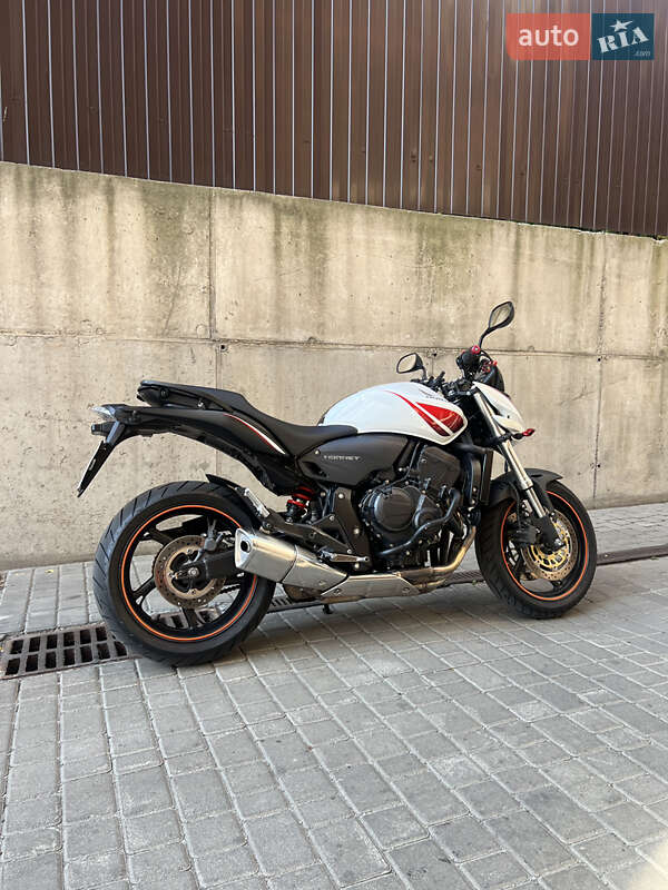 Спортбайк Honda CB 600F Hornet 2008 в Днепре фото 4 Спортбайк Honda CB 600F Hornet 2008 в Днепре