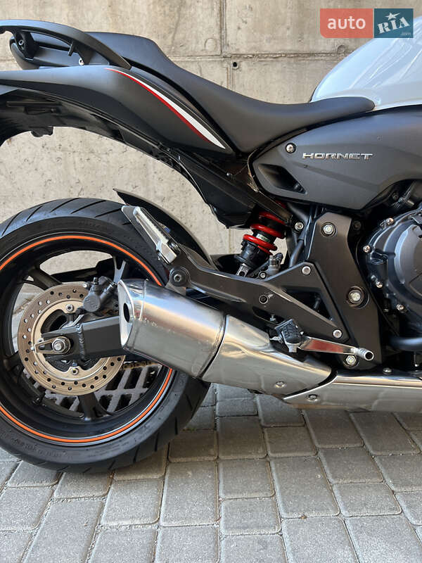 Спортбайк Honda CB 600F Hornet 2008 в Днепре фото 11 Спортбайк Honda CB 600F Hornet 2008 в Днепре