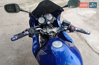 Мотоцикл Спорт-туризм Honda CB 600F Hornet 2002 в 