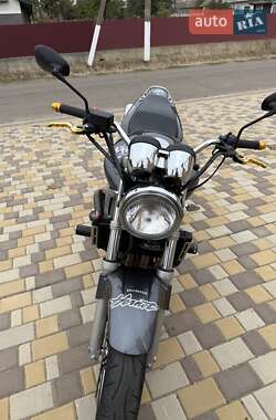 Мотоцикл Без обтекателей (Naked bike) Honda CB 600F Hornet 2001 в 