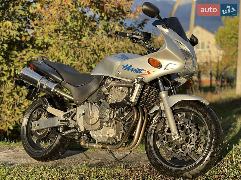 Honda CB 600F Hornet 2001