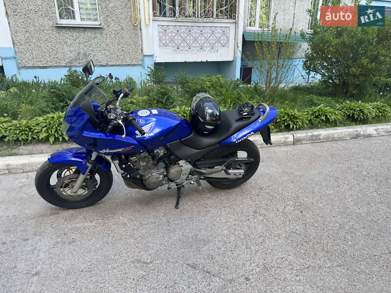 Спортбайк Honda CB 600F Hornet 2002 в Чернигове фото Спортбайк Honda CB 600F Hornet 2002 в Чернигове