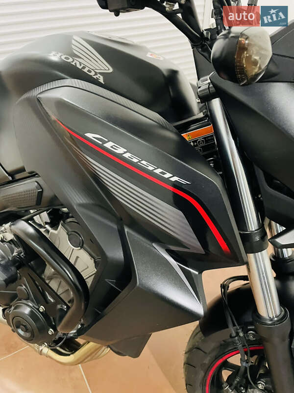 Мотоцикл Без обтекателей (Naked bike) Honda CB 650F 2014 в Киеве