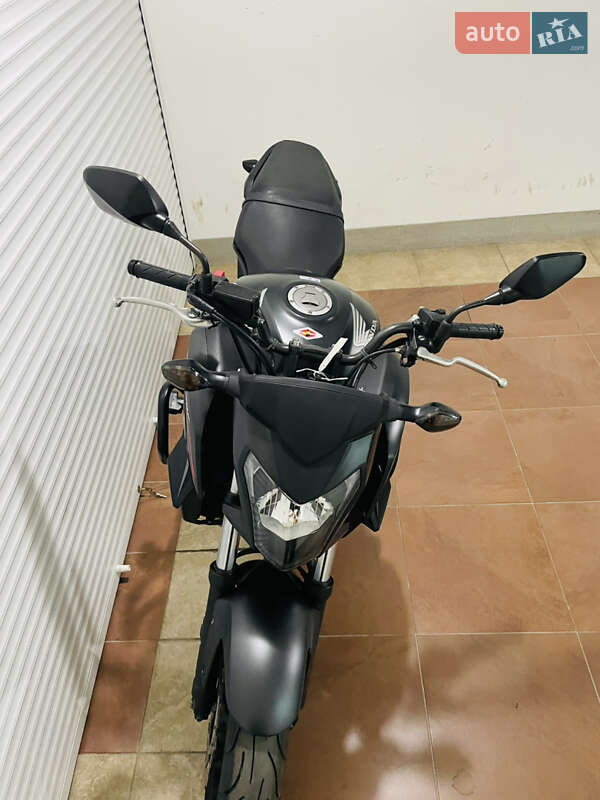 Мотоцикл Без обтекателей (Naked bike) Honda CB 650F 2014 в Киеве