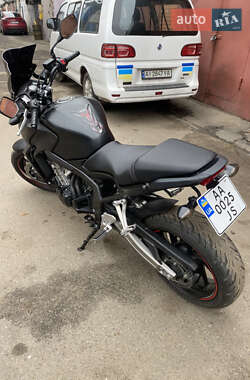 Мотоцикл Без обтекателей (Naked bike) Honda CB 650F 2015 в 