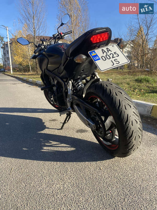 Мотоцикл Без обтікачів (Naked bike) Honda CB 650F 2015 в Києві фото 10 Мотоцикл Без обтікачів (Naked bike) Honda CB 650F 2015 в Києві