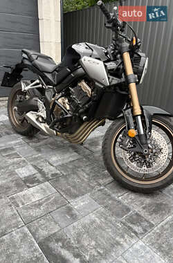 Мотоцикл Без обтекателей (Naked bike) Honda CB 650R 2020 в Киеве