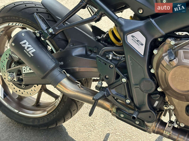 Мотоцикл Без обтекателей (Naked bike) Honda CB 650R 2020 в Киеве