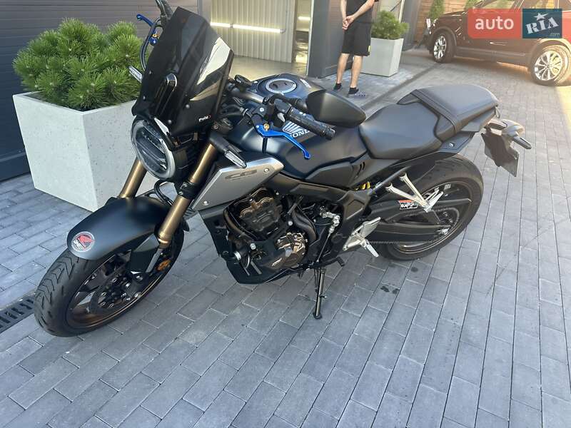 Мотоцикл Без обтекателей (Naked bike) Honda CB 650R 2020 в Киеве