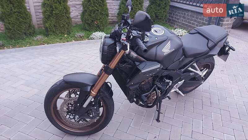 Мотоцикл Без обтекателей (Naked bike) Honda CB 650R 2021 в Виннице фото 2 Мотоцикл Без обтекателей (Naked bike) Honda CB 650R 2021 в Виннице