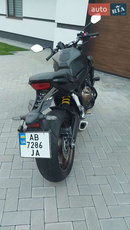 Мотоцикл Без обтекателей (Naked bike) Honda CB 650R 2021 в Виннице фото 6 Мотоцикл Без обтекателей (Naked bike) Honda CB 650R 2021 в Виннице