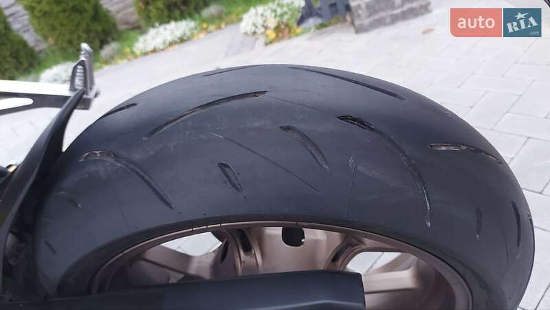 Мотоцикл Без обтекателей (Naked bike) Honda CB 650R 2021 в Виннице фото 16 Мотоцикл Без обтекателей (Naked bike) Honda CB 650R 2021 в Виннице