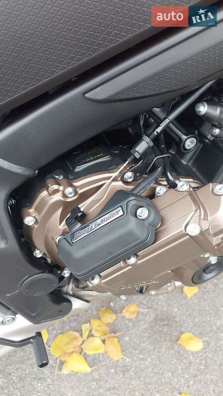 Мотоцикл Без обтікачів (Naked bike) Honda CB 650R 2025 в Вінниці фото 3 Мотоцикл Без обтікачів (Naked bike) Honda CB 650R 2025 в Вінниці
