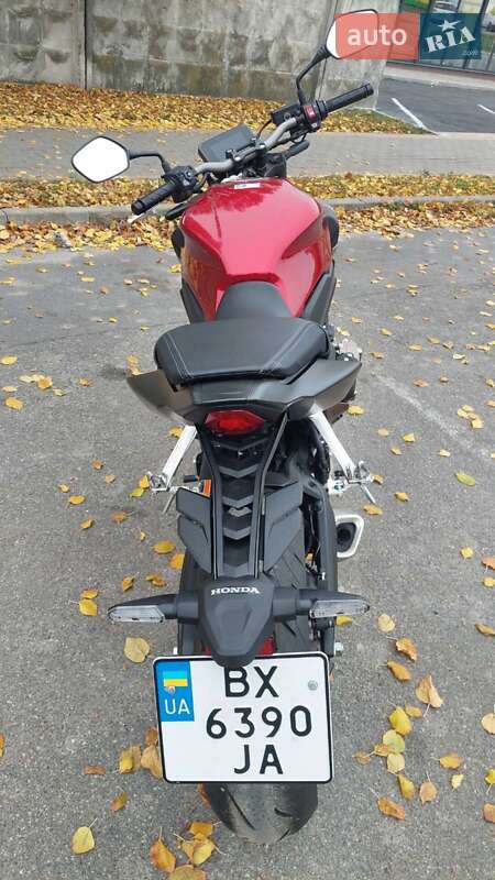 Мотоцикл Без обтікачів (Naked bike) Honda CB 650R 2025 в Вінниці фото 6 Мотоцикл Без обтікачів (Naked bike) Honda CB 650R 2025 в Вінниці