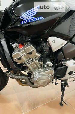 Мотоцикл Без обтікачів (Naked bike) Honda CB 900F Hornet 2004 в Києві