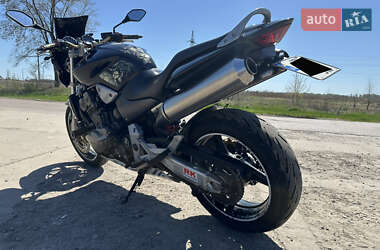 Мотоцикл Без обтекателей (Naked bike) Honda CB 900F Hornet 2002 в 