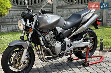 Мотоцикл Без обтекателей (Naked bike) Honda CB 900F Hornet 2003 в 