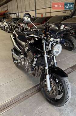 Мотоцикл Без обтікачів (Naked bike) Honda CB 900F Hornet 2004 в 