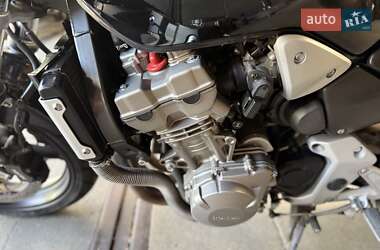 Мотоцикл Без обтікачів (Naked bike) Honda CB 900F Hornet 2004 в 