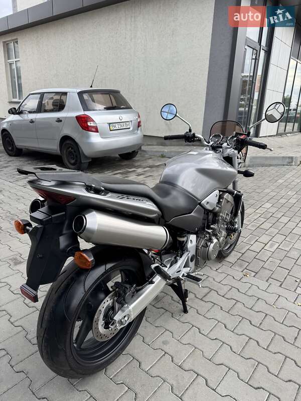 Мотоцикл Без обтекателей (Naked bike) Honda CB 900F Hornet 2002 в Ровно фото 9 Мотоцикл Без обтекателей (Naked bike) Honda CB 900F Hornet 2002 в Ровно