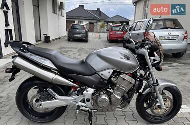 Мотоцикл Без обтекателей (Naked bike) Honda CB 900F Hornet 2002 в 
