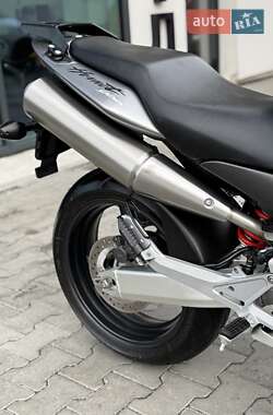 Мотоцикл Без обтекателей (Naked bike) Honda CB 900F Hornet 2002 в 