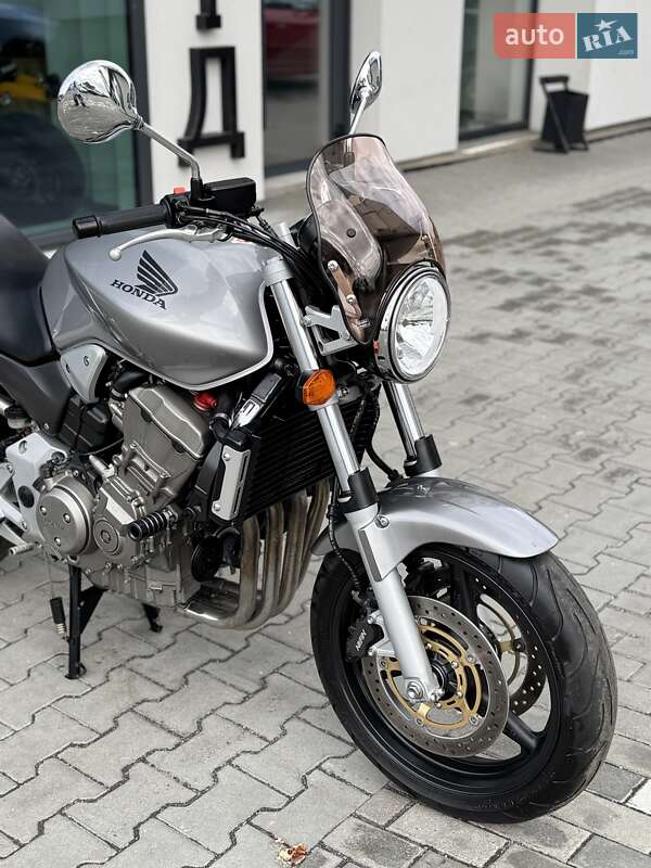 Мотоцикл Без обтекателей (Naked bike) Honda CB 900F Hornet 2002 в Ровно фото 12 Мотоцикл Без обтекателей (Naked bike) Honda CB 900F Hornet 2002 в Ровно