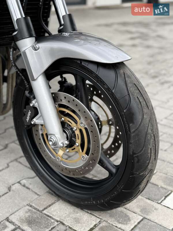 Мотоцикл Без обтекателей (Naked bike) Honda CB 900F Hornet 2002 в Ровно фото 15 Мотоцикл Без обтекателей (Naked bike) Honda CB 900F Hornet 2002 в Ровно