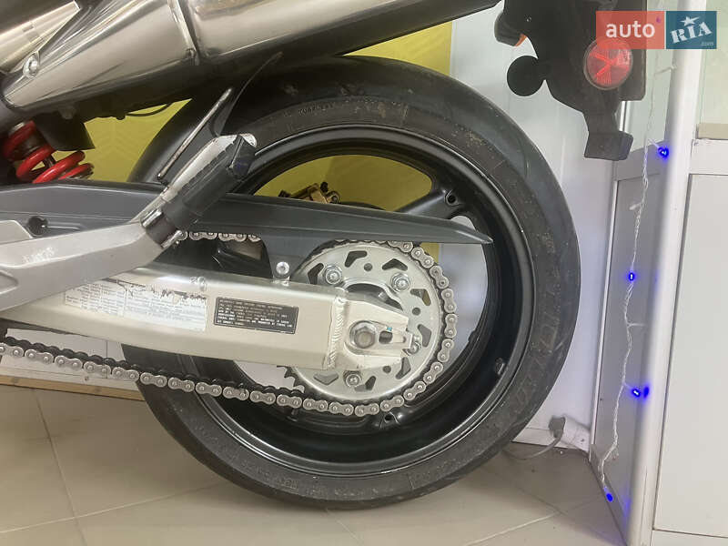 Мотоцикл Классик Honda CB 900F Hornet 2005 в Буске
