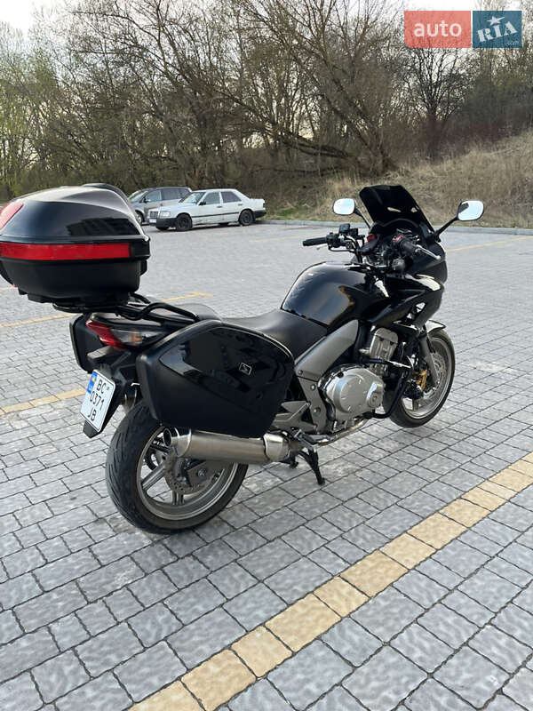 Мотоцикл Спорт-туризм Honda CBF 1000 2008 в Львові