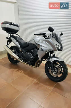 Мотоцикл Спорт-туризм Honda CBF 1000 2011 в 
